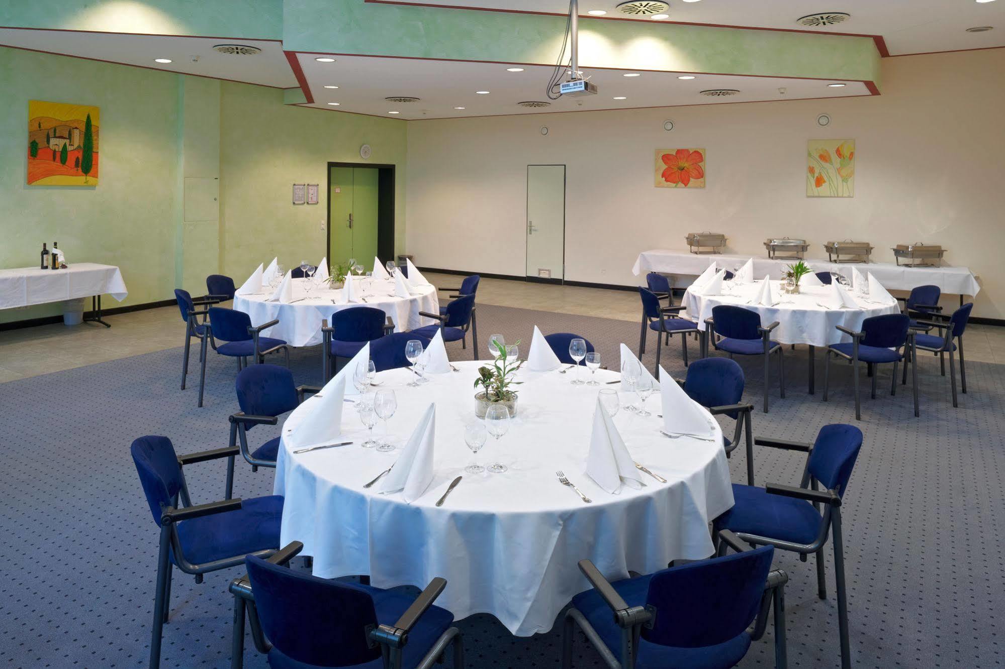 Commundo Tagungshotel Neuss Kültér fotó